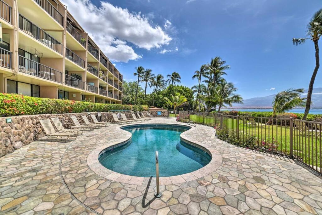 Stunning Maui Direct Ocean Front On The Beach, Walk To Beach From Condo, Watch Turtles, Whales, Ac In All Rooms Ocean View Pool And Spa Wailuku Exterior foto