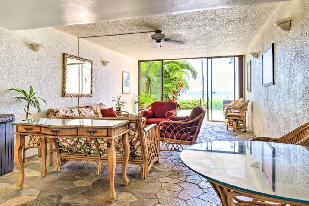 Stunning Maui Direct Ocean Front On The Beach, Walk To Beach From Condo, Watch Turtles, Whales, Ac In All Rooms Ocean View Pool And Spa Wailuku Exterior foto