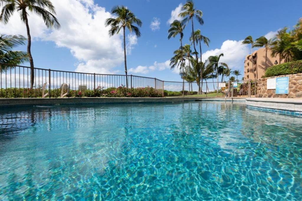Stunning Maui Direct Ocean Front On The Beach, Walk To Beach From Condo, Watch Turtles, Whales, Ac In All Rooms Ocean View Pool And Spa Wailuku Exterior foto
