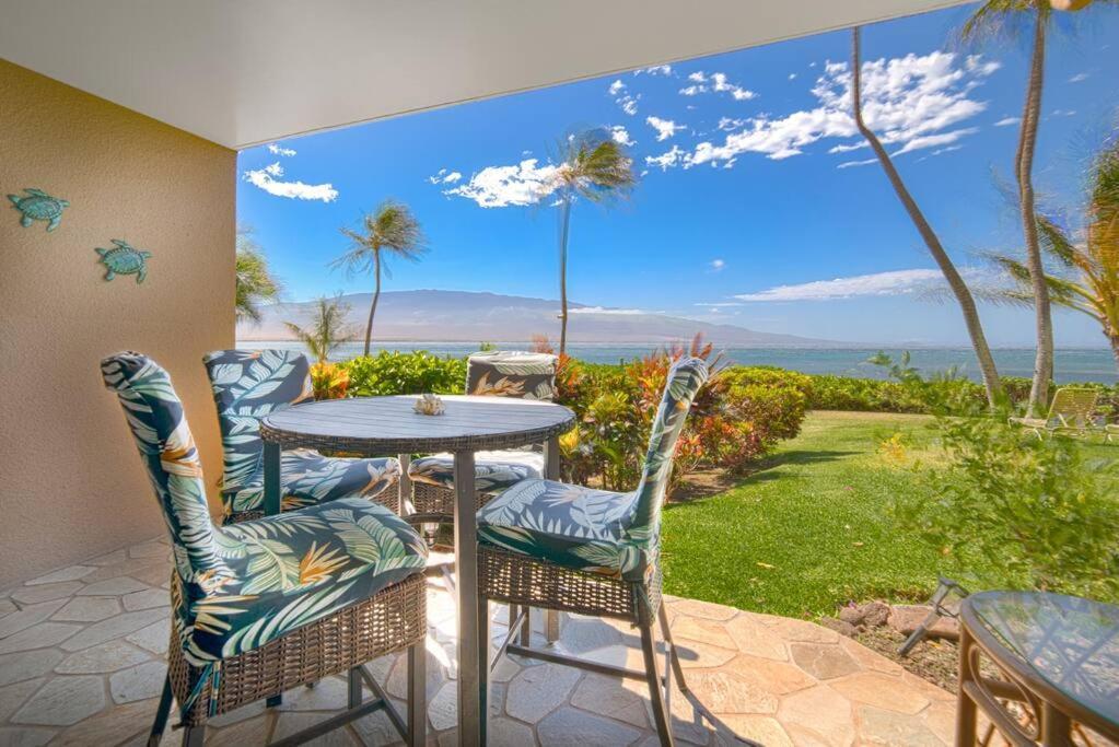 Stunning Maui Direct Ocean Front On The Beach, Walk To Beach From Condo, Watch Turtles, Whales, Ac In All Rooms Ocean View Pool And Spa Wailuku Exterior foto
